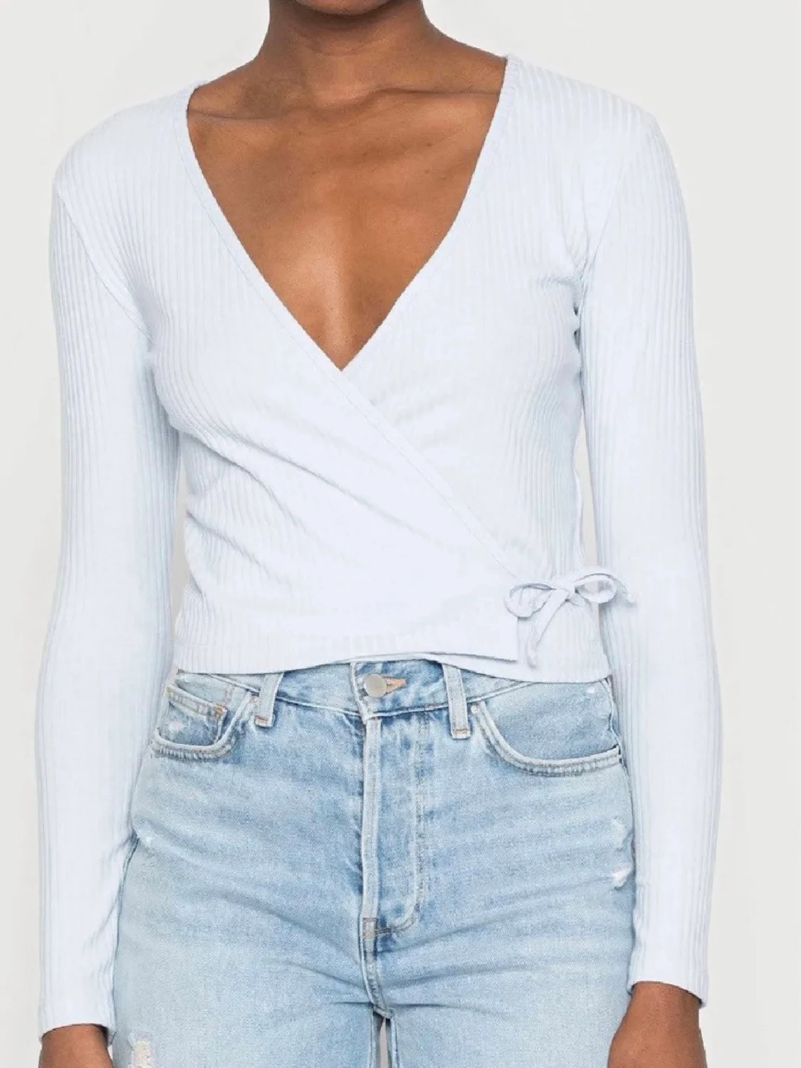 Ljusblå omlottopp med knyt - 1