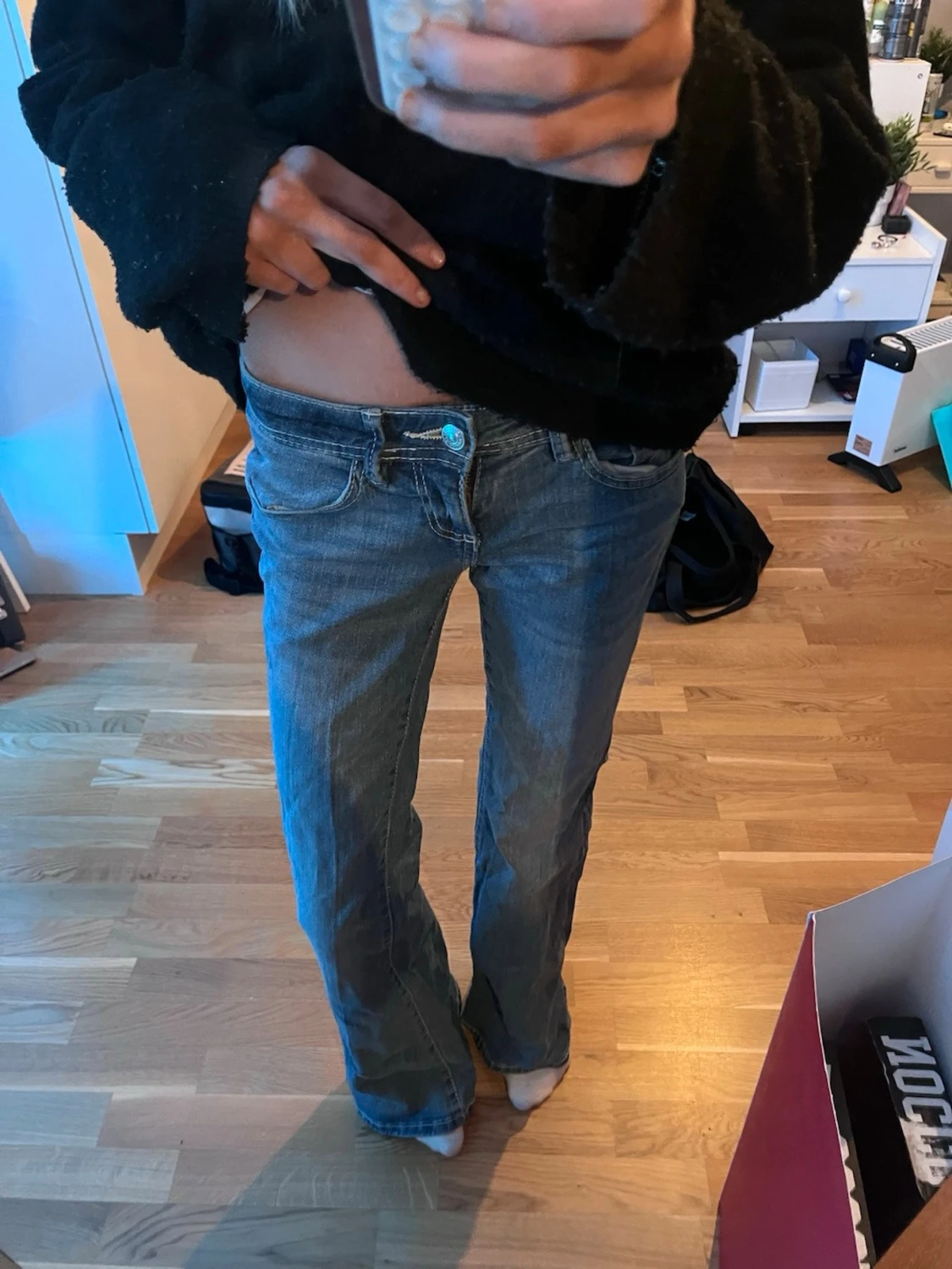 Blå bootcut jeans med låg midja - 1