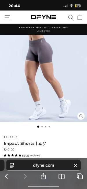 Dfyne shorts  - Shortsen är från Dfyne i strl xs, längd 4,5. Modellen impact. Säljer då dom var för små. Köpte dom av en tjej på Plick men dom är knappt andvända!💓