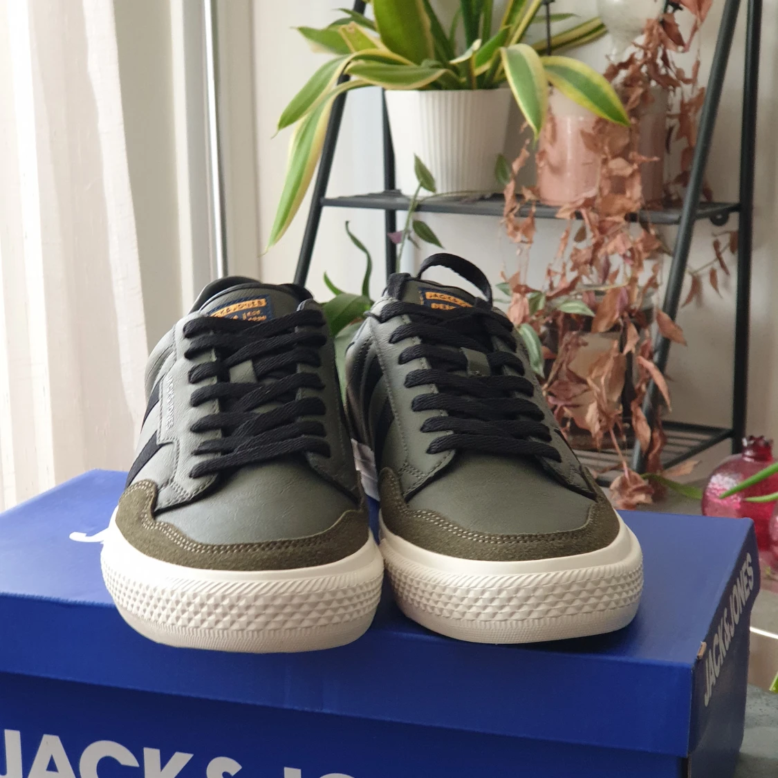 Gröna sneakers från Jack & Jones - 90