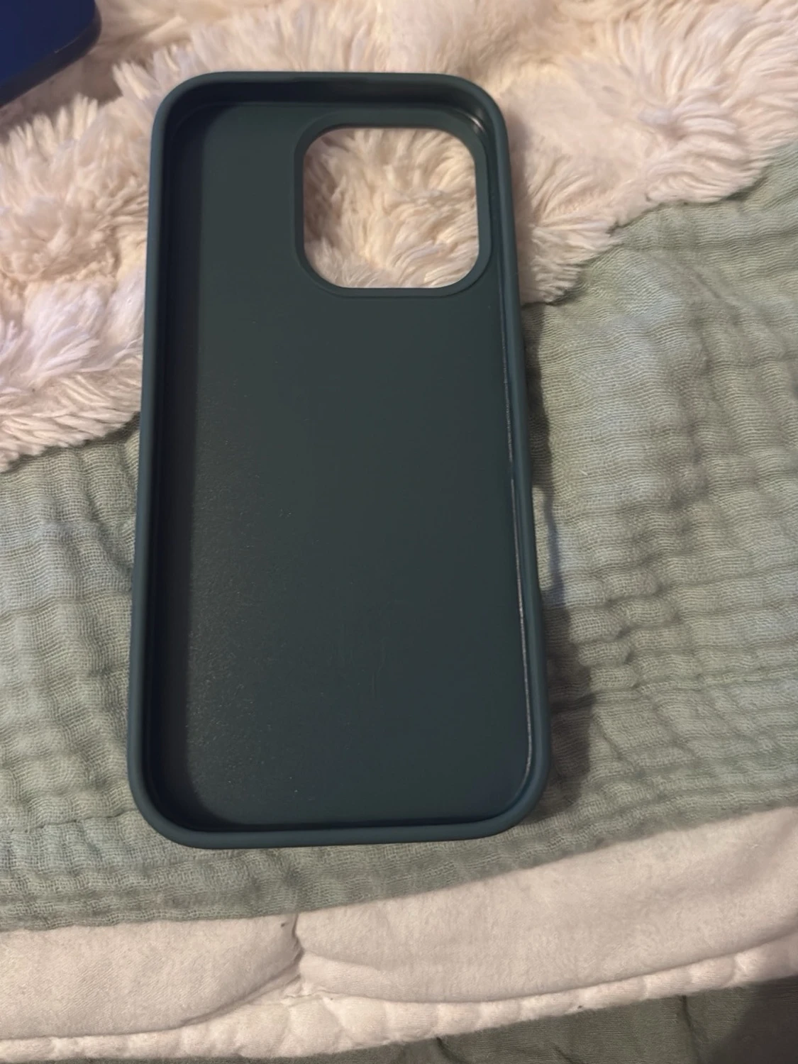 Mobilskal till Iphone 16 pro  - 1