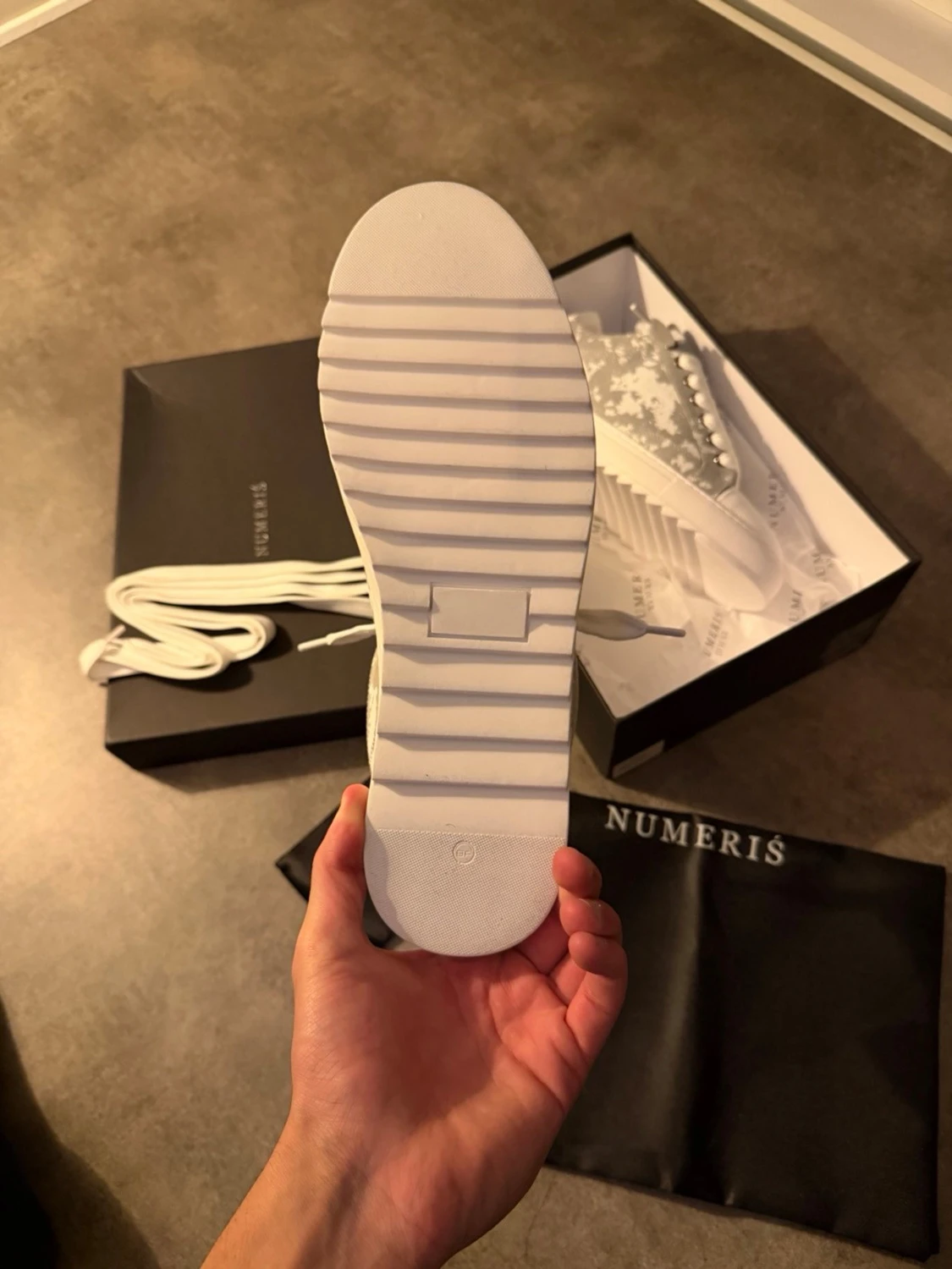 Vita sneakers från Numeris - 4