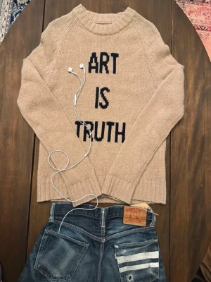 Zadig och Voltaire tröja - 100% merino ull - Fet tröja från Zadig Voltaire i 100% merinoull. Använd 2-3 gånger, storlek S.