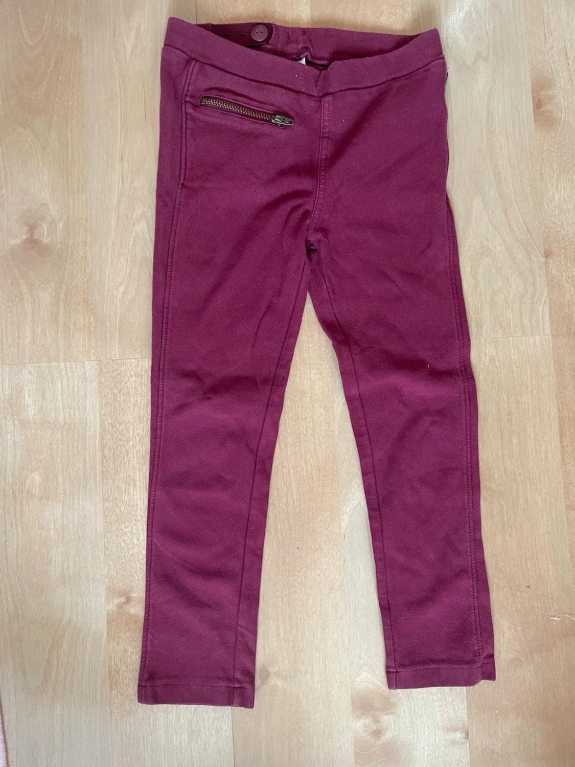 Vinröda leggings med dragkedjedetalj storlek 104