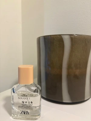Zara  Nude Bouquet - Nude Bouquet. 20 ml kvar