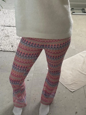 Missoni liknande strandbyxor  - Så fina! Se bild 4 för hur det är ”sytt”. Säljer då de är snäppet för korta på mig, jag är 168 men långa ben!!!