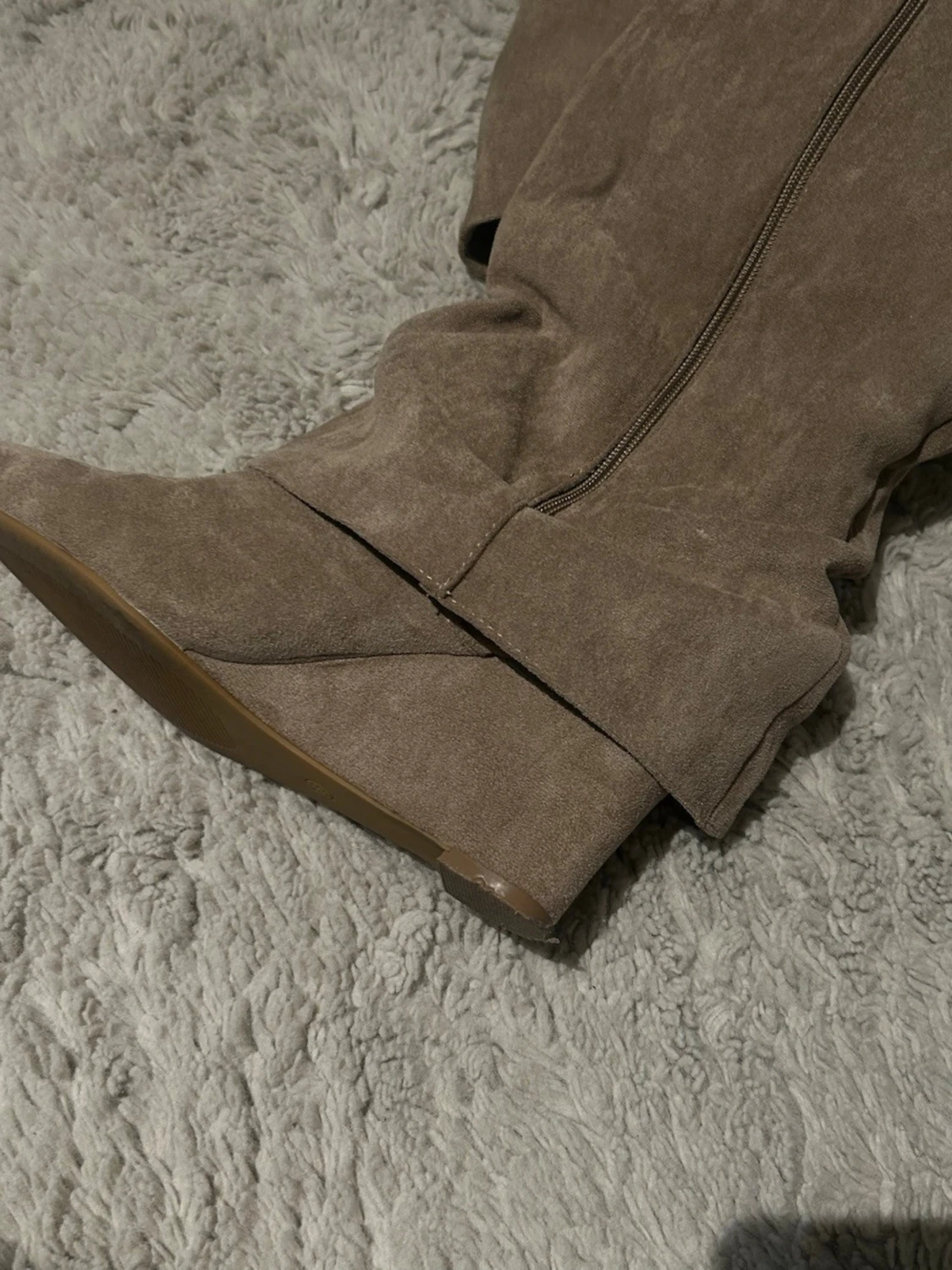 Beiga höga mockastövlar boots klackar st: 38 - 2