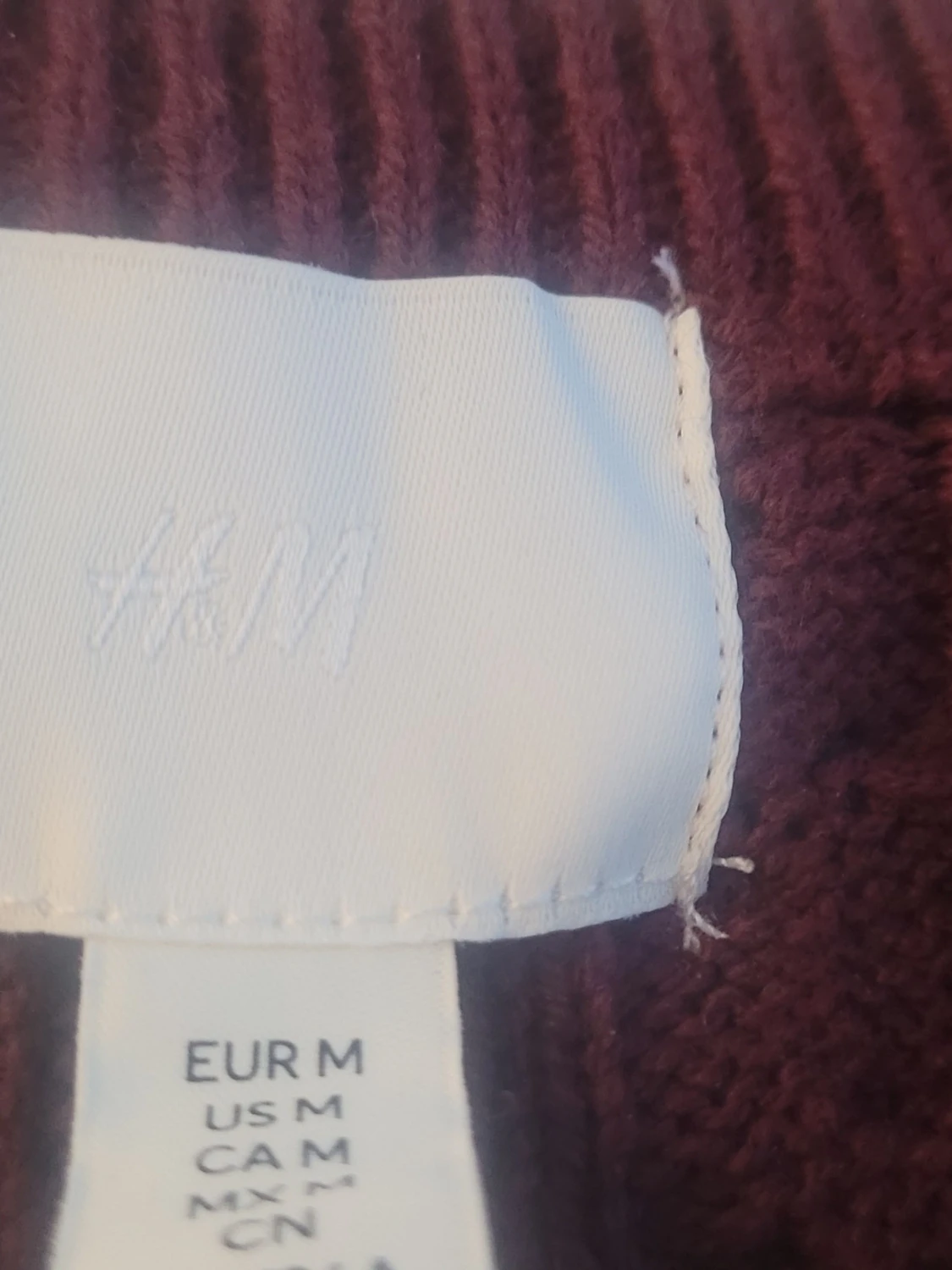 Vinröd kabelstickad kofta kort ärm - 4