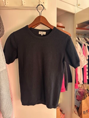 Stickad tshirt - Stickad tshirt från soft goat💖💖100% Kashmir 