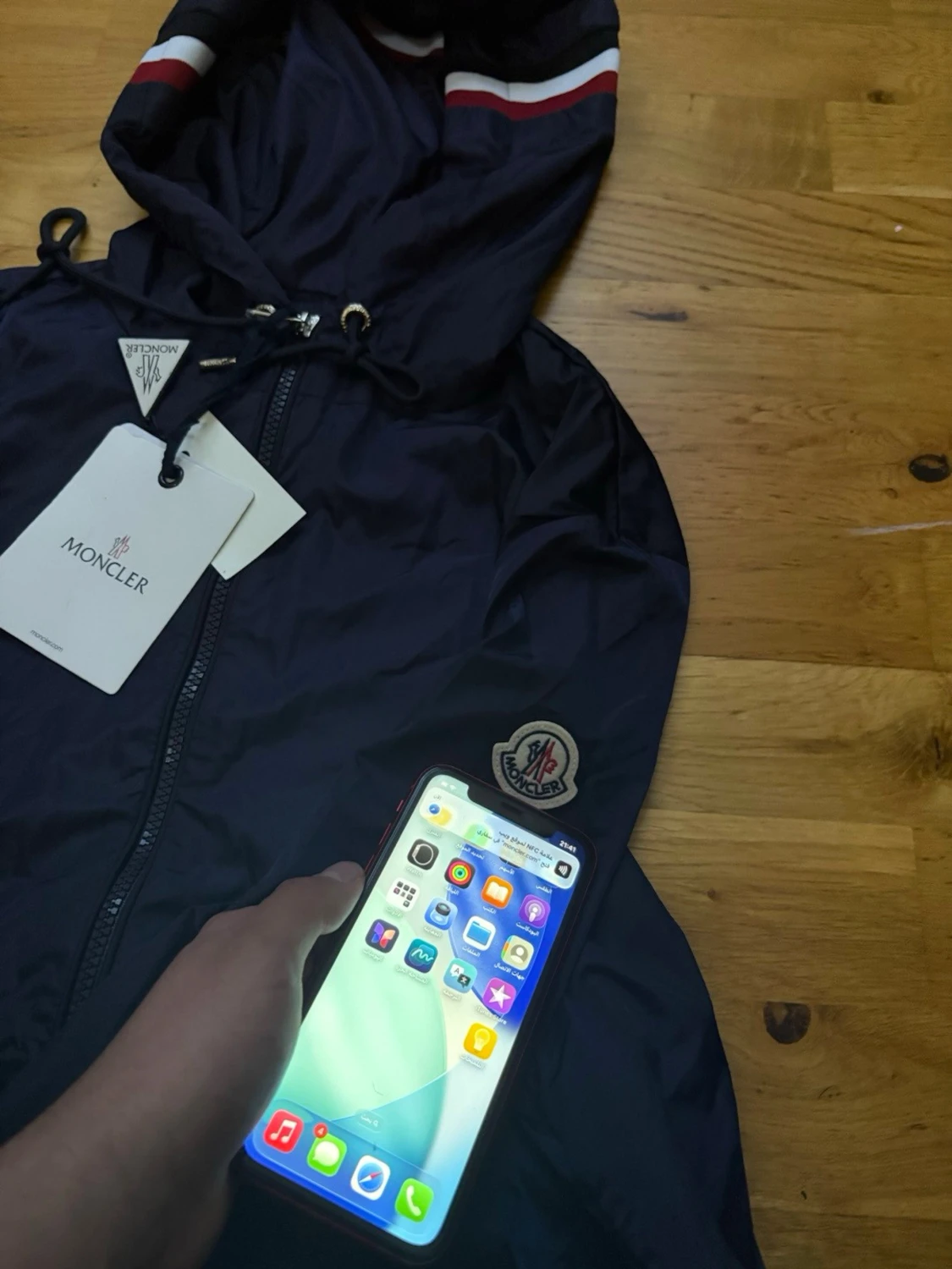 Marinblå vindjacka från Moncler - 2