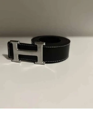 Herme*s bälte - Helt ny kommer med armband och hole patcher 