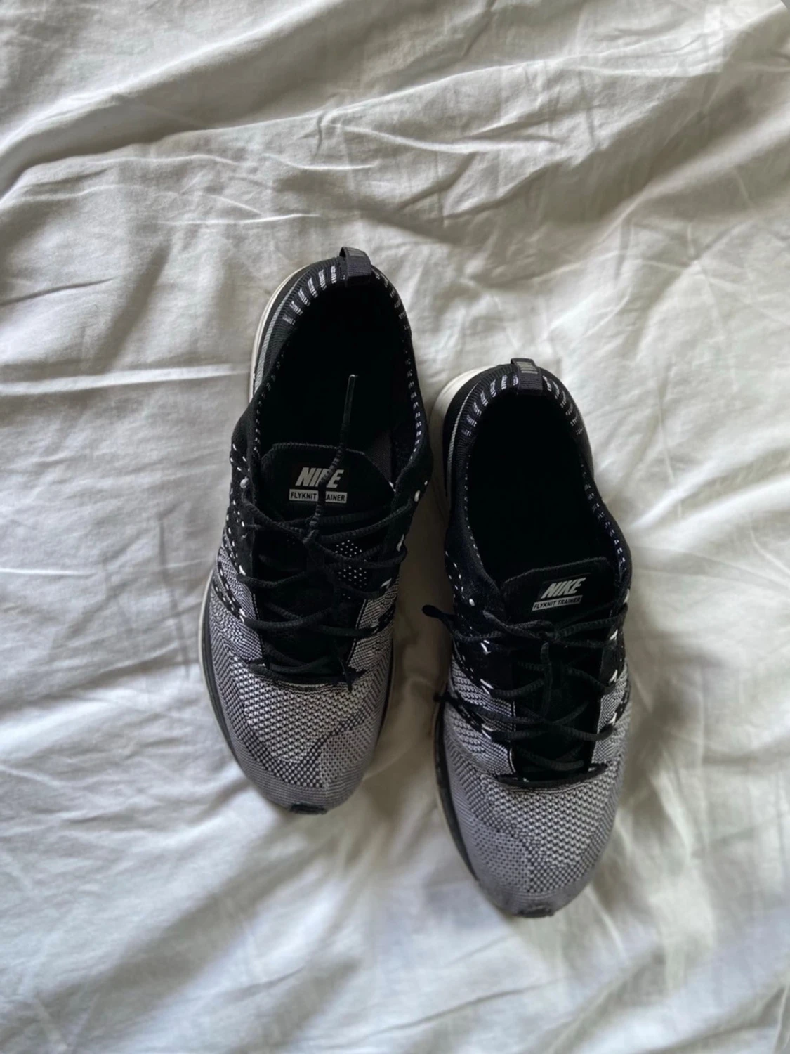 Nike Flyknit Racer svart/vit - 1