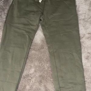 Syna world tracksuit  - Helt ny syna world tracksuit 