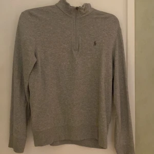 Polo ralph lauren halfzip - Jätte bra skick använt typ 3 gånger Köpt på nk för 1800