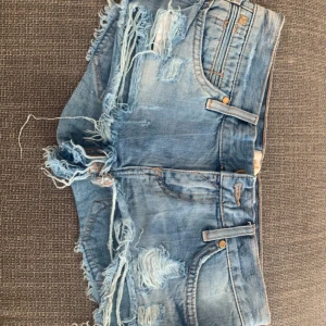 Lågmidjad jeansshorts - Jeansshorts 