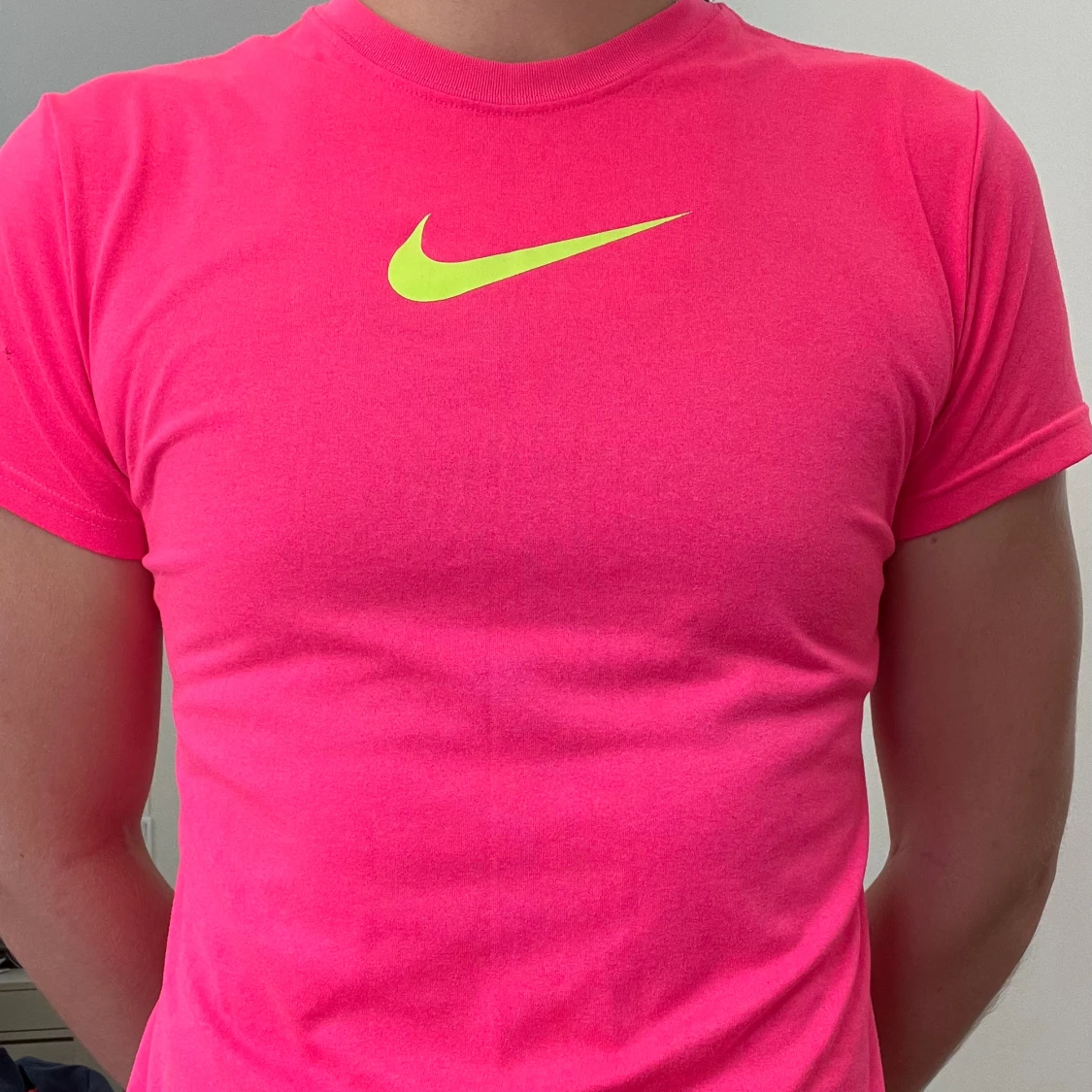 Neonrosa Nike t-shirt