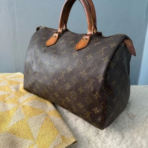 Louis Vuitton speedy 30 - Vintage men i välbevarat och extremt gott skick! Inga defekter 