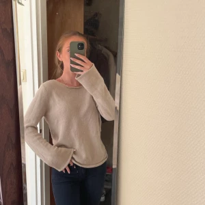 Hunkydory tröja  - Superfin och mysig tröja från Hunkydory. Den är i 70% angora vilket är ett varmt och fluffigt material<3 Storlek S, hör av er vid frågor eller funderingar💗