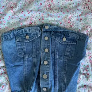 Jeans topp aldrog använd ifrån SHEIN 