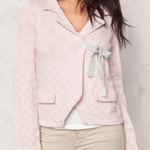 Odd Molly kofta  - Jätte fin odd Molly kofta i rosa, knappt använd och i väldigt fint skick, pris kan diskuteras 