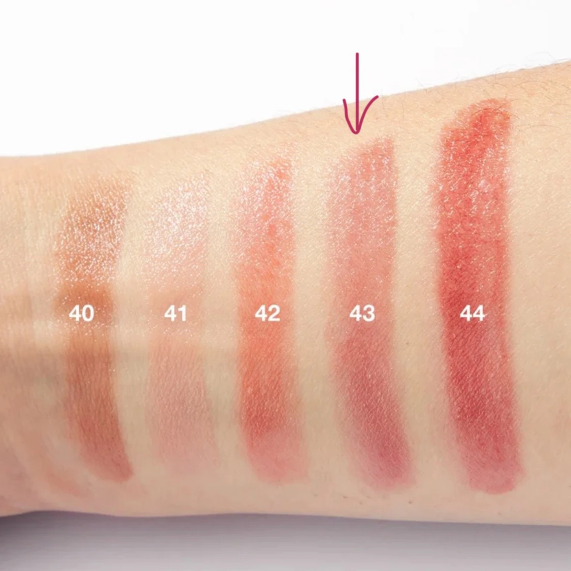 Glossy balm — 43 Lovely lavendar - 90