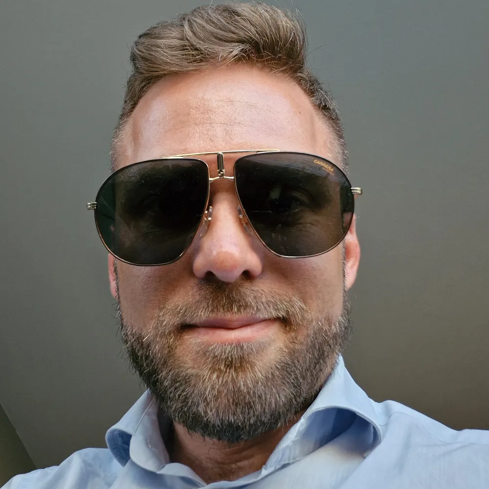 Inköpta från Synsam, nya med fodral (Se bilder).. Asusteet.