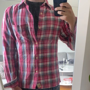 Ralph lauren flanellskjorta  - Skön flanellskjorta ifrån Ralph lauren i storlek S i bra skick.