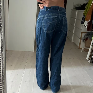 Jeans  - Bra skicka ! 