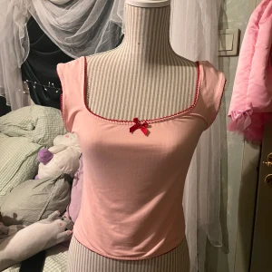 Linne från romwe - Så fint men passar inte bra på mig