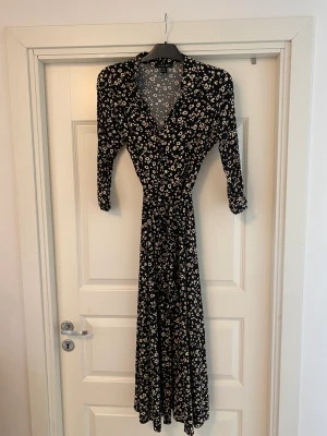 Klänning - Skjortklänning, Strl 38 I bra skick. 