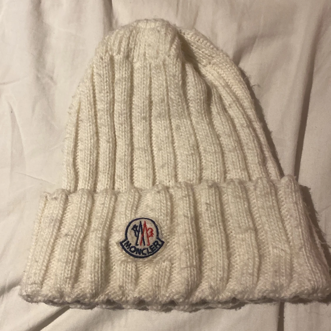 Moncler mössa