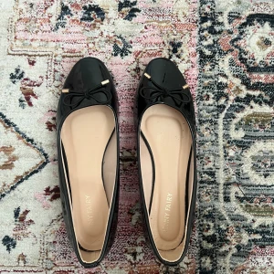 Söta ballerinaskor - Superfina ballerinaskor i bra skick💕säljer då de tyvärr va för små för mig