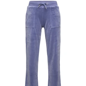 juicy couture - säljer då ja har ett par liknande💓