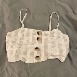 linne - ett fint linne från ginatricot, i fint skick!!