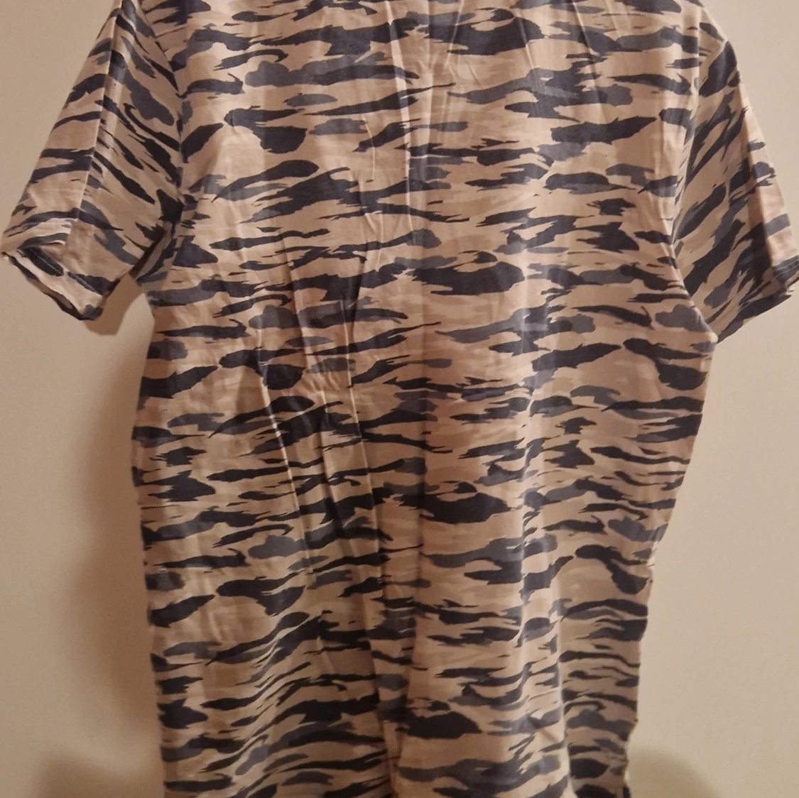 Urban utility skate t-shirt  - 90