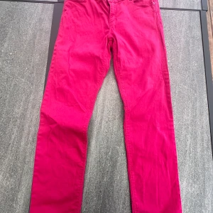 Rosa jeans  - Använda få gånger 