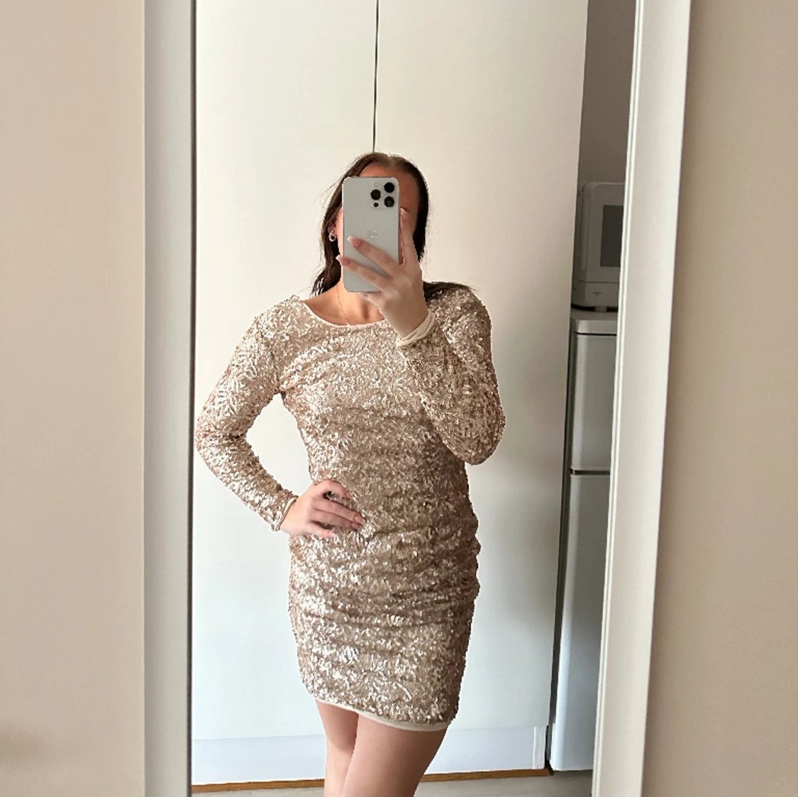 Champagne färgad klänning