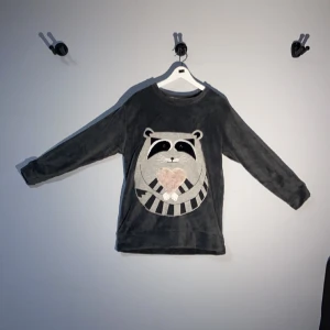 Mysig pyjamas tröja  - Mjuk Overzised pyjamas tröja, i fint skick från HM