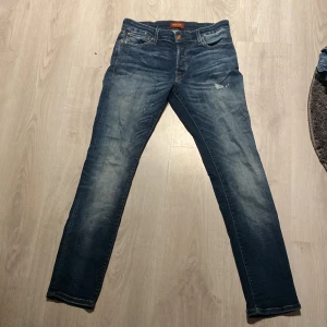 Jeans - Topp skick aldrig använda säljer för dom är för små!