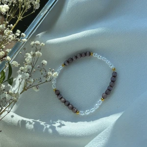 Handgjort armband  - 🤍