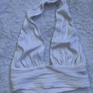 Halterneck topp - Ur snygg halterneck topp i mycket bra skick!