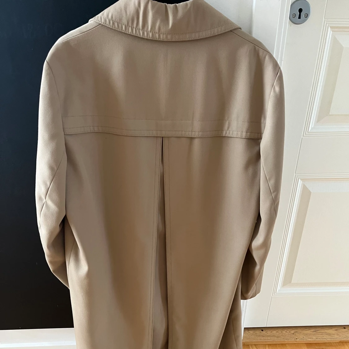 Vintage Trenchcoat  - 91