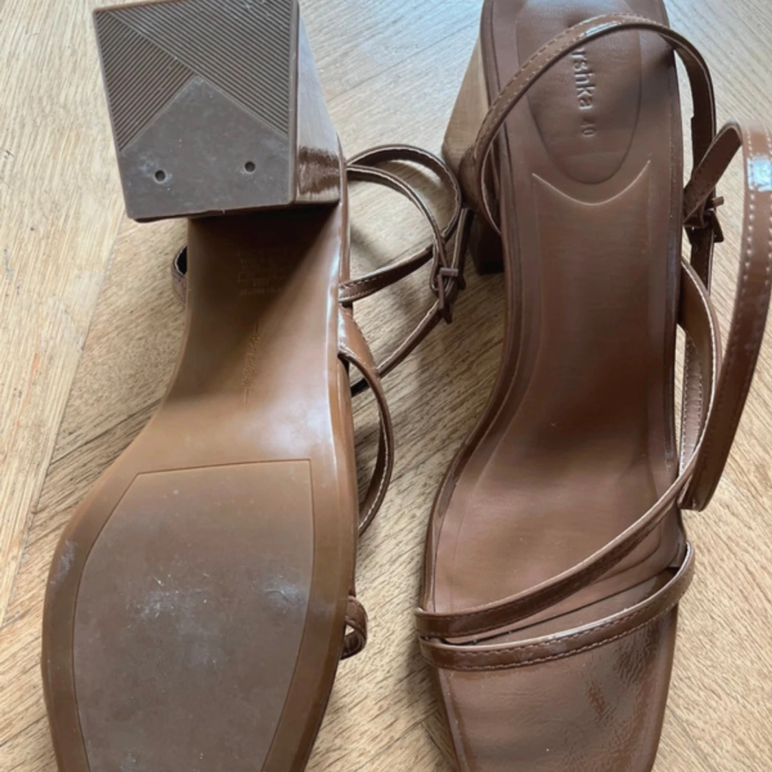 Snygga klackar  - 91