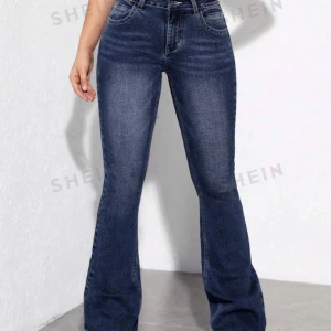 Bootcut byxor - Helt nya och oanvända bootcut byxor i strl xs, köparen betalar för frakt