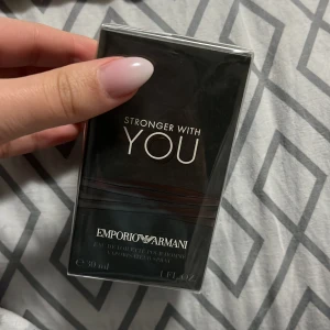 Stronger with you Emporio Armani  - Helt! Ny Herrparfym. Säljer åt lillebrorsan, helt ny och i sin förpackning 30 ml ☺️