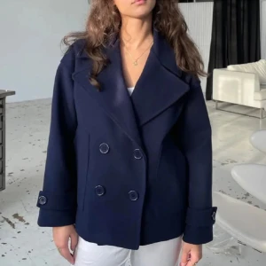 Design by si kappa - Säljer min assnygga design by si kappa då jag köpt en ny. Den är i jättebra skick o har inga defekter och är bara använd 1 säsong, skriv privat för egna bilder❤️❤️