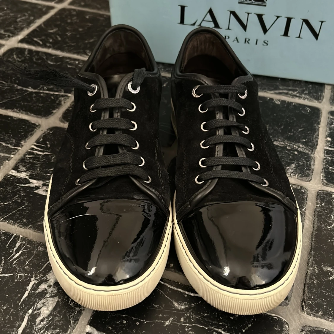 Lanvin  - 90