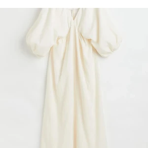 Söker - Söker denna känning från hm i storlek s/m💞