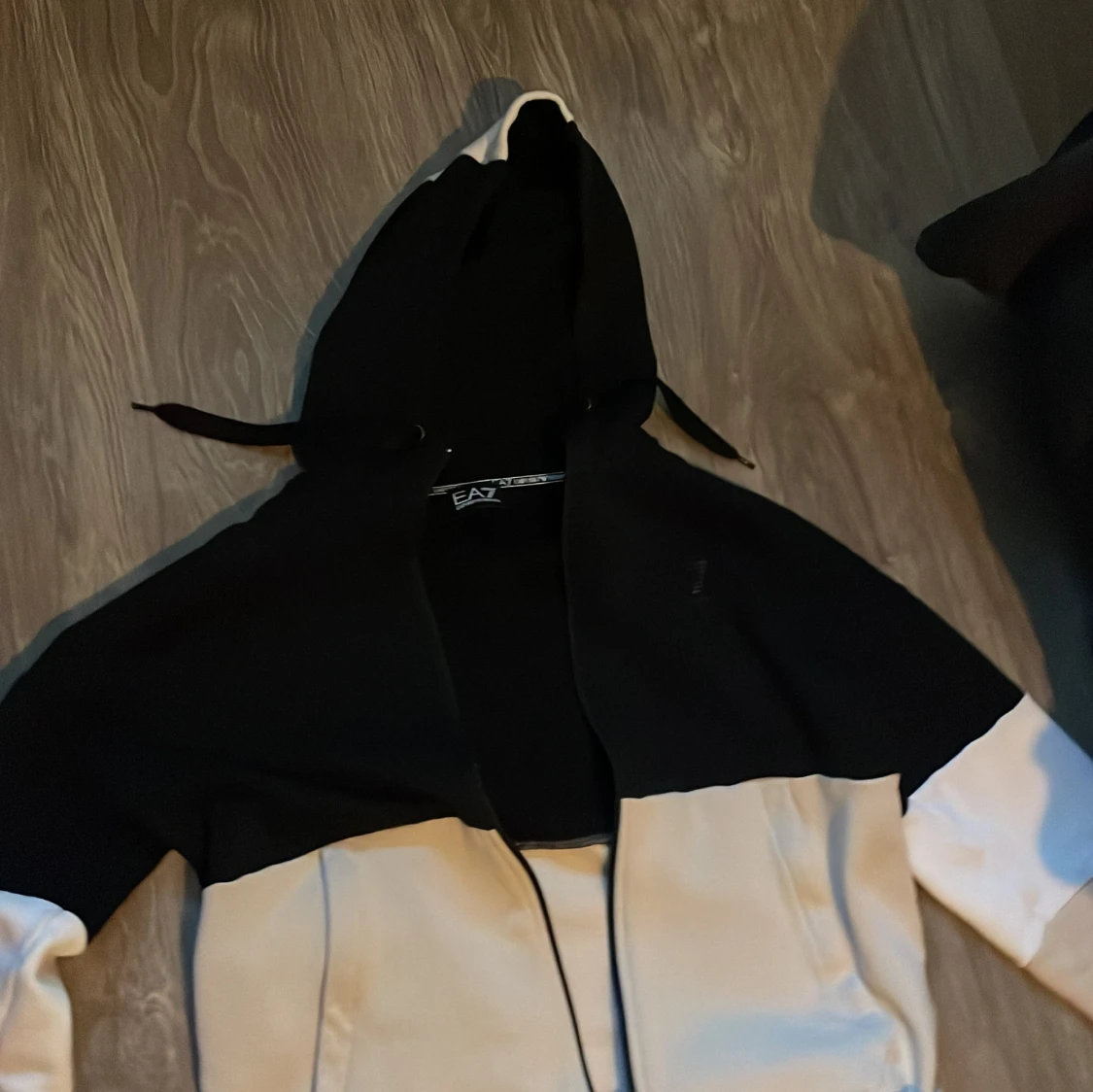 Armani  tröja och byxa - 93