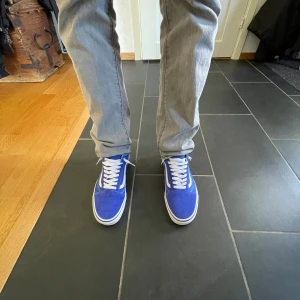 Blå vans - Skit fräsha vans som är använda fåtal gånger/se bild, med andra or nya😁 Mocka ☕️ 